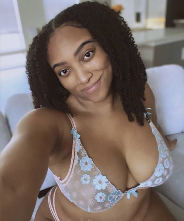 Horny wet pussy - Image 3